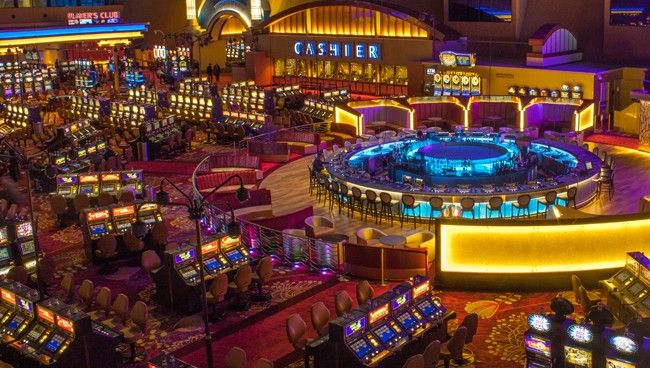 Star Game کیسینو میں پوکر گیمز